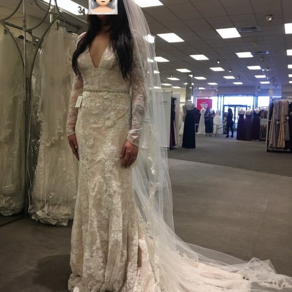 White by Vera Wang Bell Sleeve Lace Wedding Dress - Picture 2 of 5